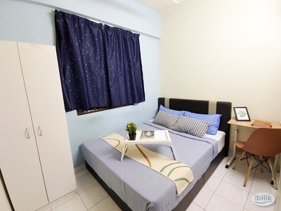 Middle Room with AC for rent | Mix Gender Unit | Pelangi Damansara