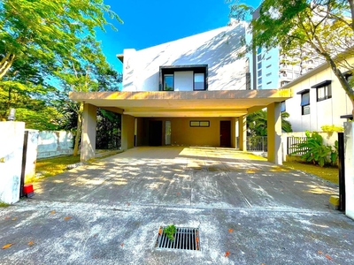 Prime Location with Private Pool! 3 Storey End Lot Bungalow @ 20 Trees West, Taman Melawati FOR SALE!