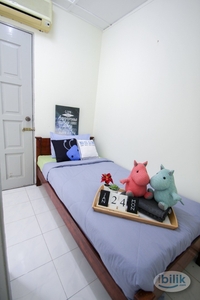 Single Room with Air Cond for Rent | SS22 Landed House | Mix Gender Unit | Near Atria Mall