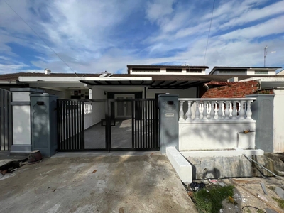 SINGLE STOREY House (Fully New Renovation) @ Jalan Anggerik, Taman Johor Jaya