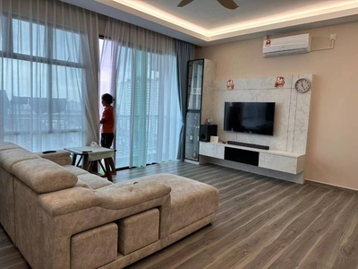 The Sky Executive Suites @ Bukit Indah / 2 Bedroom / Fully Furnished
