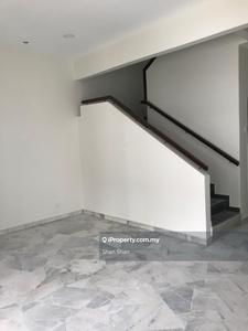 USJ 6 Double storey house for Rent