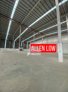 Warehouse Factory Ceiling 40ft with Loading Bay For Rent Batu Kawan