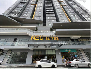 Below market 100k/best invest/own stay/freehold/neu suites/ampang