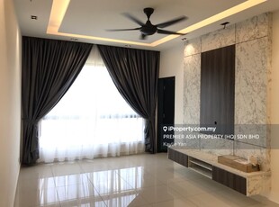 Cozy Fully Furnished Balcony Unit For Rent