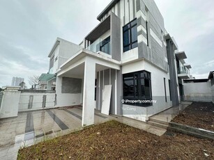 Garden Villas @ Bukit Indah Double Storey Cluster House 36x70sqft