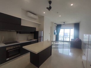 High Floor with unblocked KLCC view Corner lot with high privacy