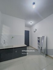 Link bridge with mrt, 2bedrooms, fully furnished, viewing anytime.