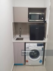 Move in anytime, great view, studio with washing machine and dryer