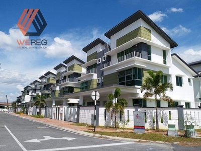 2.5sty Corner Lot Big House @ Desa Bayumas, Klang,Selangor