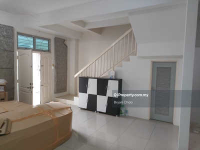 Fully Renovated, Move In Condition, Semi D Cluster, Saujana Putra, Sp9