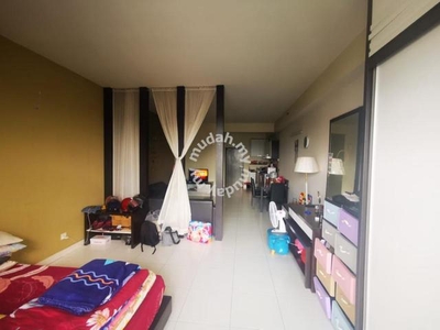 GOOD INVESTMENT Opposite Midvalley Studio Fully Furnished