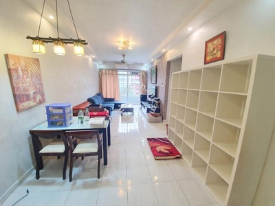 Sri Akasia Apartment Partially Furnished unit for Sale Below Market