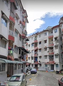 Taman Malinja apartment with lift level 3 unit for sale