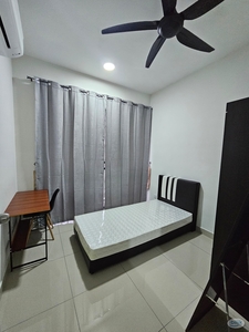 Cozy Single Room - Fully Furnished | Walking Distance to KTM Station | Nice View | Free High Speed WIFI