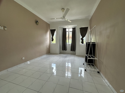 Master Room at Sri Pinang Apartment, Bandar Puteri Puchong