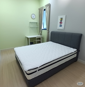 Middle Room for Couple / Single Stay at Continew Residence, Kuala Lumpur Near MyTown Ikea Cheras MRT Cochrane Persiaran KLCC Bukit Bintang C-639