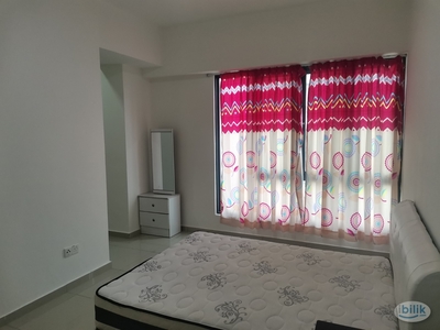 Promenade Aircond furnished MASTER Room include utilities share bathroom MIX GENDER
