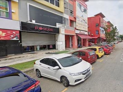 1st and 2nd Floor Shop Lot at Seksyen 7 Near UITM for Rent