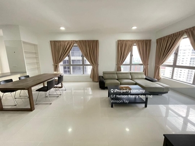 2 carpark, sell with fully furnished, TRX view