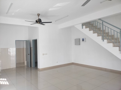 2 Storey Cluster Semi-D House For Rent In Setia Alam, Shah Alam