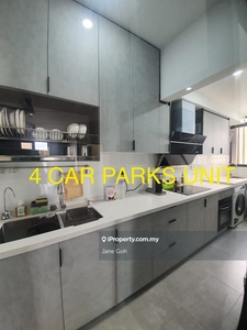 4 car parks, Airconds, kitchen cabinet, well maintained, KLCC view
