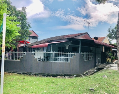 Corner Lot Murah Renovated and Extended Single Storey Terrace Seksyen 24 Shah Alam For Sale