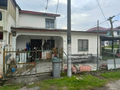Double Storey Low Cost Corner House Pekan Nanas