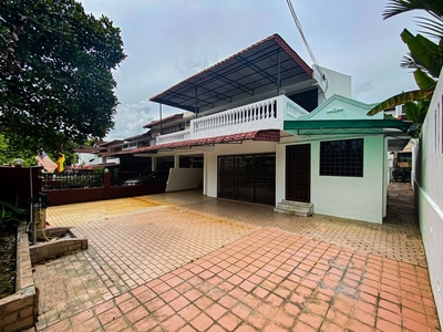 End Lot with Land Facing Open Renovated Double Storey Terrace House Seksyen 6 Shah Alam For Sale