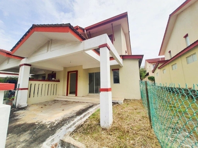 Facing Open End Lot Freehold Extended side and kitchen area Near MRT Double Storey Terrace Aman Putri Sungai Buloh For Sale