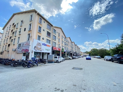 High Rental Demand Walkable to UiTM & LRT Non bumi Lot Shop Apartment Pusat Komersil Seksyen 7 Shah Alam For Sale