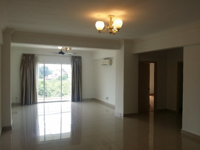 Partially Furnished 3 Rooms Condo MRT Mas kiara Residences Taman Tun Dr Ismail For Rent