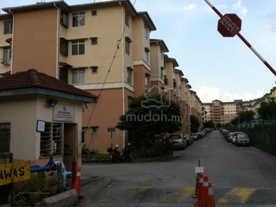 【 100%LOAN 】Sri Puteri Apartment 850sf Ukay Perdana Ampang B/MARKET
