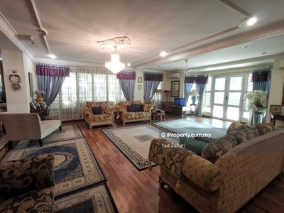 11,197sf land with 9 Rooms Huge Bungalow House @ Seksyen 11 Shah Alam