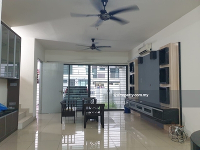 Bayu Damansara 3sty link house for rent!