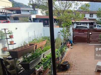 Bukit Tabur Views:Charming 2-Storey Terrace in Tranquil Taman Melawati