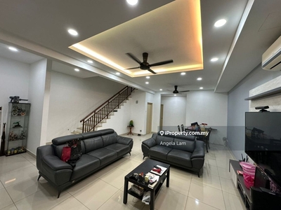 Double storey house for sell Puchong Glomac Lakeside Residence