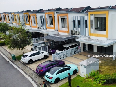 Double Storey Superlink House , Jalan Ecohill 3 Semenyih