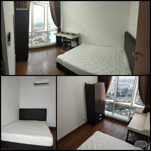 Fully Furnished Aircon Middle Room with Car Park at Boulevard Serviced Apartment