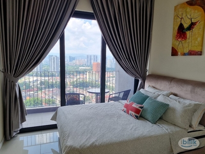 Fully Furnished Balcony Room utilities inclusive