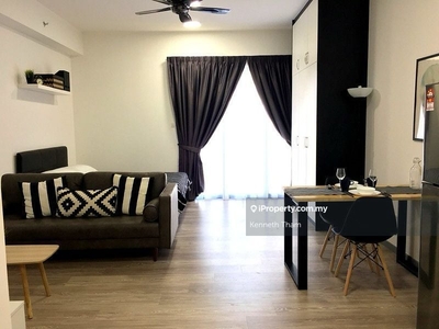Fully Furnished Studio Walking Distance to LRT