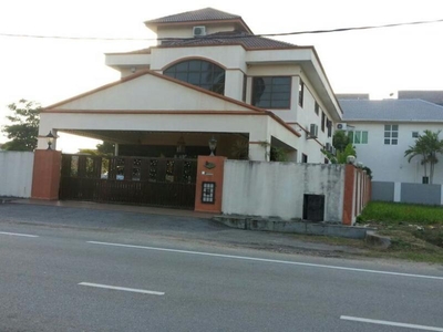 House KUBANG BUAYA, KUANTAN For Sale Malaysia