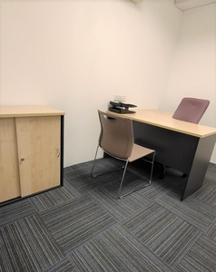 Instant & Virtual Office, Affordable Price - Megan Avenue 1
