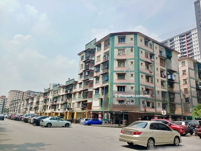 Jati Apartment - 8 min to Puchong Prima LRT Station