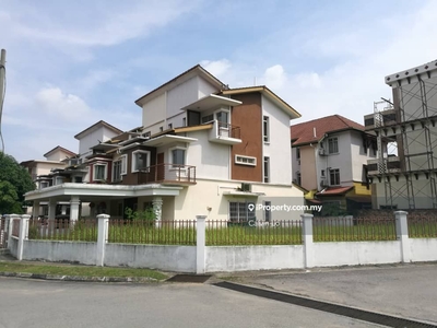 Kipark Puchong 3sty Semi-D Partly Furnished unit for rent