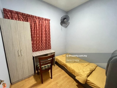 Kuchai Avenue Single Room Walking Distance to Mrt and Nsk Worth Rent