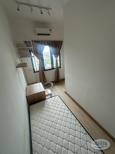 Middle Room at SS13 Subang Jaya, Selangor