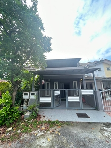 Renovated Facing Open Double Storey Terrace Taman Puchong Utama For Sale