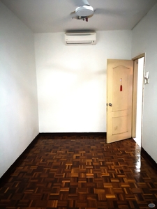 RM500 Medium Room at Sunway Sutera, Tropicana