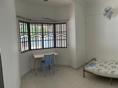 Room for rent Bandar Puteri Klang